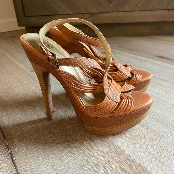 Joan&David platforms size 7 - Picture 3 of 7